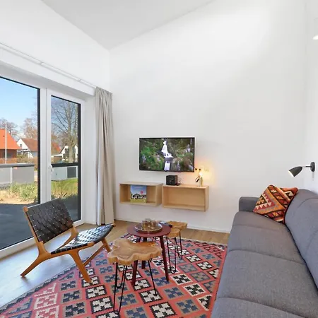 Cozy In Lembruch-duemmer With Sauna