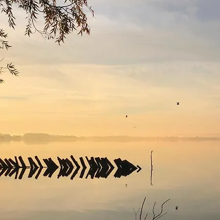 Lovely In Lembruchduemmer *