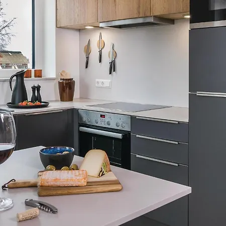 Lovely In Lembruchduemmer *